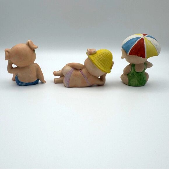 VTG Enesco 1980s Retro Sunbathing Beach Babe Mini Pig Figurines Set of 3 READ - Picture 6 of 12